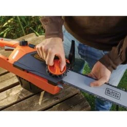 Black & Decker Black+Decker Elektro-Kettensäge CS2245 2.200 W 45 Cm Schwertlänge -Gartenhilfe Deutschland Verkaufs-Shop 185945 2012 7