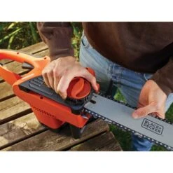 Black & Decker Black+Decker Elektro-Kettensäge CS2040 2.000 W 40 Cm Schwertlänge -Gartenhilfe Deutschland Verkaufs-Shop 185946 2012 7