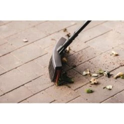 Fiskars Allzweckbesen Solid Mit PowerClean-Borsten Größe M -Gartenhilfe Deutschland Verkaufs-Shop 6411501310378 4905 3