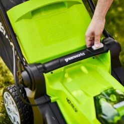 Greenworks Akku-Rasenmäher G40LM41K4 KIT 40V 23 Greenworks Akku-Rasenmäher G40LM41K4 KIT 40V -Gartenhilfe Deutschland Verkaufs-Shop 6952909025865 2705 A 04